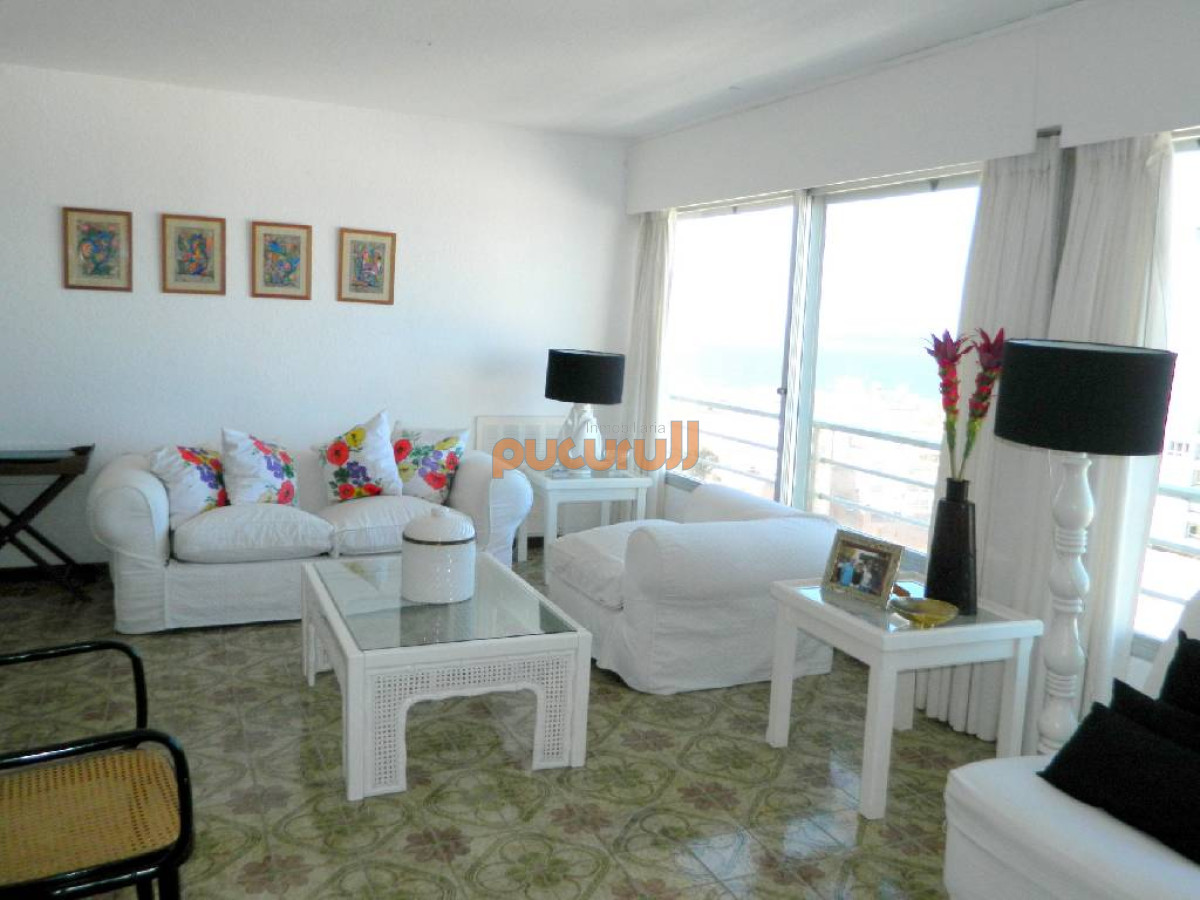 Apartamento ID.2101 - IMPERDIBLE !!! Apartamento en Peninsula, 2 dormitorios *