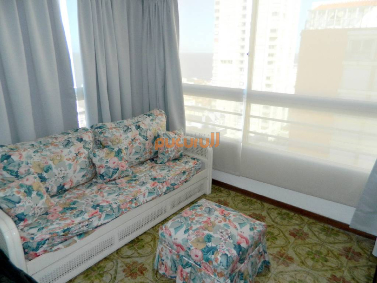 Apartamento ID.2101 - IMPERDIBLE !!! Apartamento en Peninsula, 2 dormitorios *