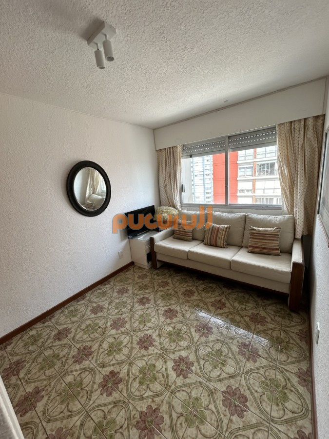 Apartamento ID.2844 - OPORTUNIDAD Venta Apartamento TORRE VERONA - 2 dormitorios y medio