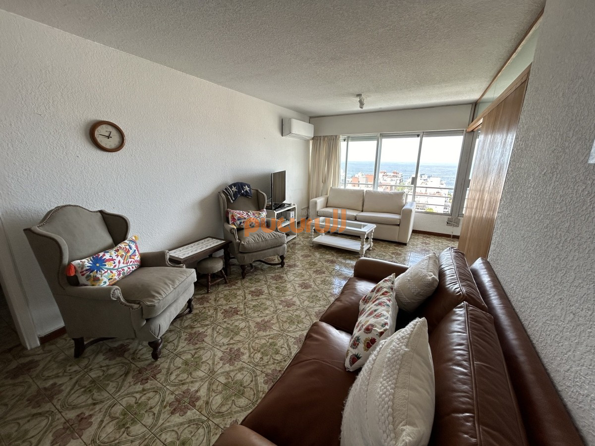 Apartamento ID.2844 - OPORTUNIDAD Venta Apartamento TORRE VERONA - 2 dormitorios y medio