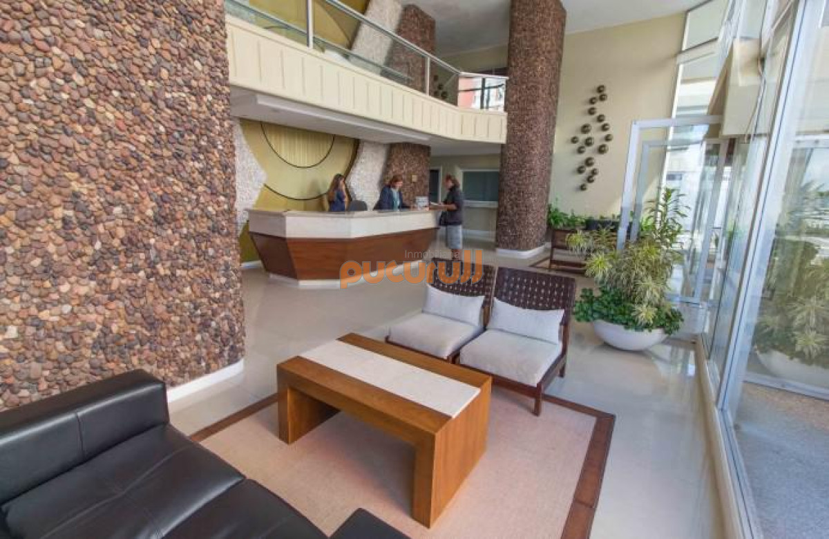 Apartamento ID.2101 - IMPERDIBLE !!! Apartamento en Peninsula, 2 dormitorios *