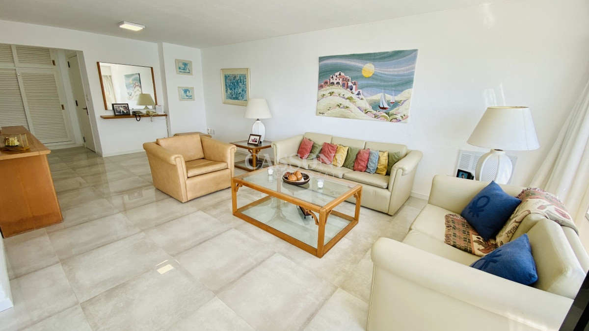 Apartamento ID.684 - TORRE VERONA (A nuevo), 3 dorms y servicio al Puerto!