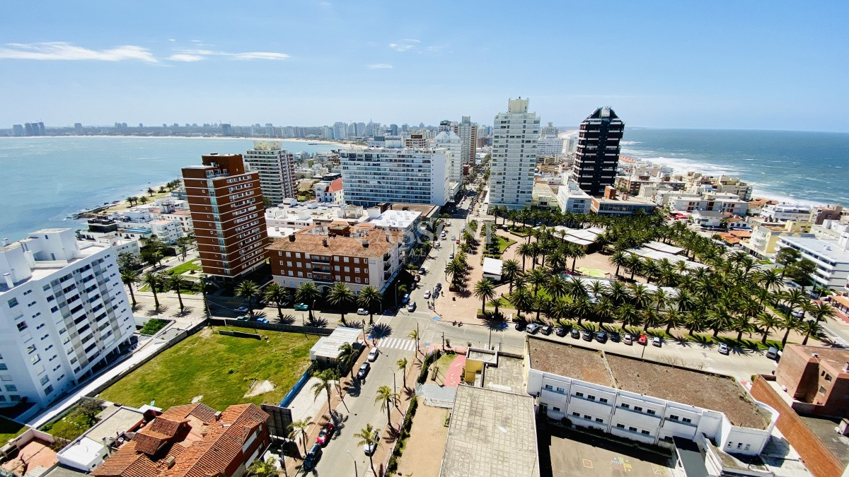 Apartamento ID.684 - TORRE VERONA (A nuevo), 3 dorms y servicio al Puerto!