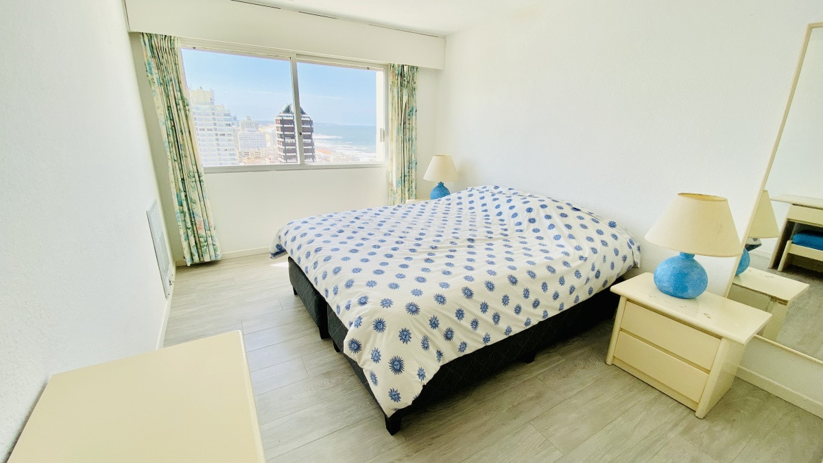 Apartamento ID.684 - TORRE VERONA (A nuevo), 3 dorms y servicio al Puerto!