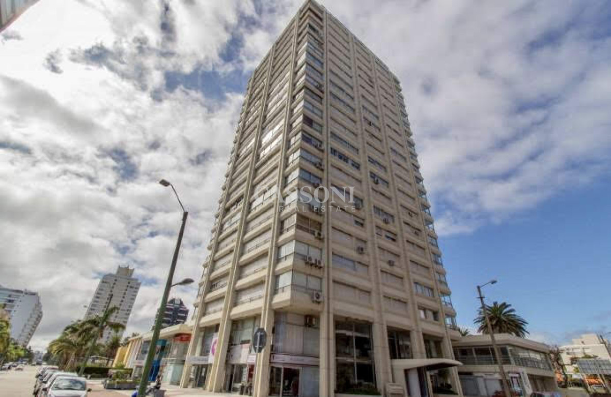 Apartamento ID.684 - TORRE VERONA (A nuevo), 3 dorms y servicio al Puerto!