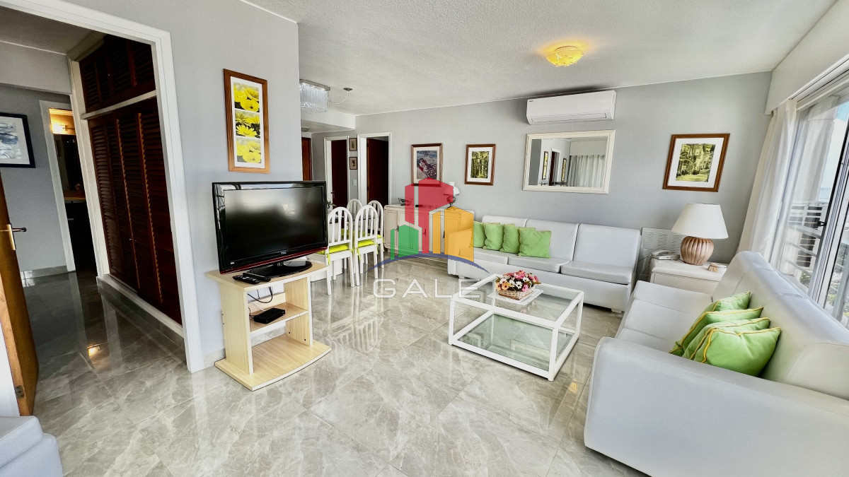 Apartamento ID.4723 - Oportunidad reciclada en Torre Verona, 2 dormitorios, Vistas!!!