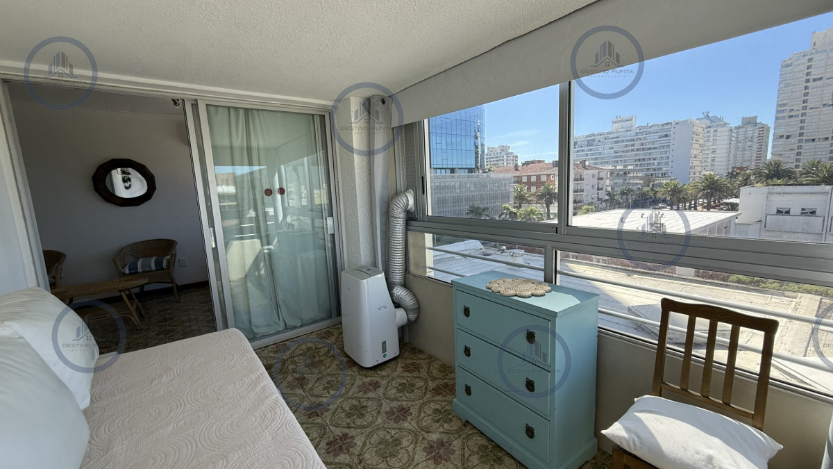 Apartamento ID.3132 - Apartamento en Península, 1 Dormitorio y Medio en Venta