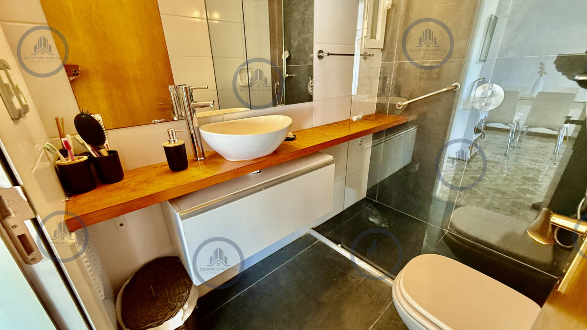 Apartamento ID.3132 - Apartamento en Península, 1 Dormitorio y Medio en Venta