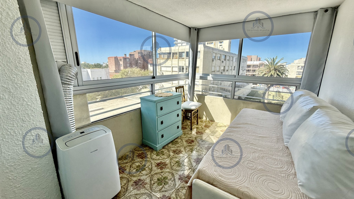 Apartamento ID.3132 - Apartamento en Península, 1 Dormitorio y Medio en Venta