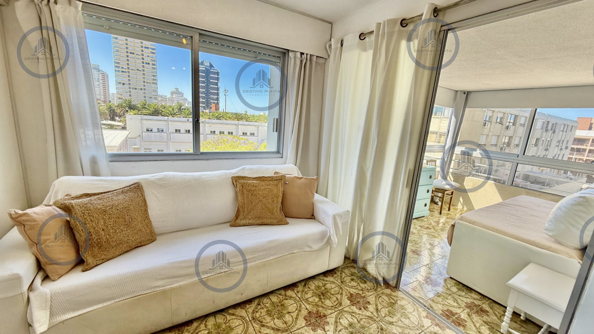 Apartamento ID.3132 - Apartamento en Península, 1 Dormitorio y Medio en Venta