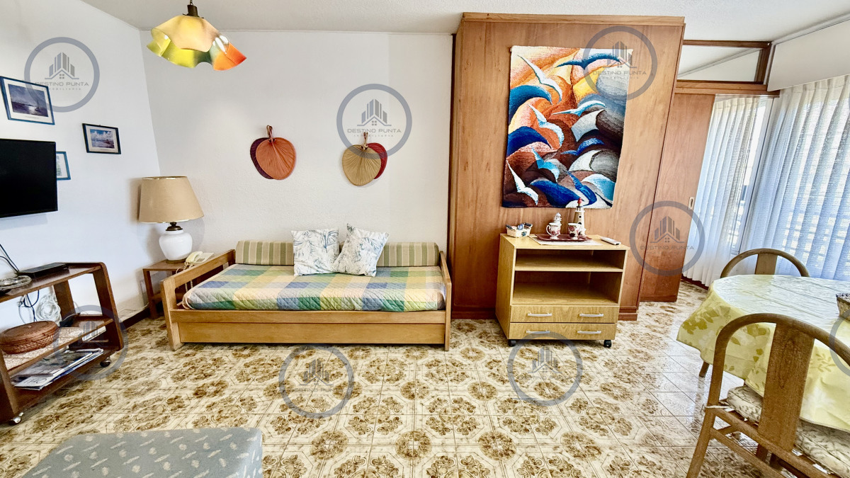 Apartamento ID.3130 - Oportunidad en Venta Torre Verona, Apartamento de 1 Dormitorio en Península