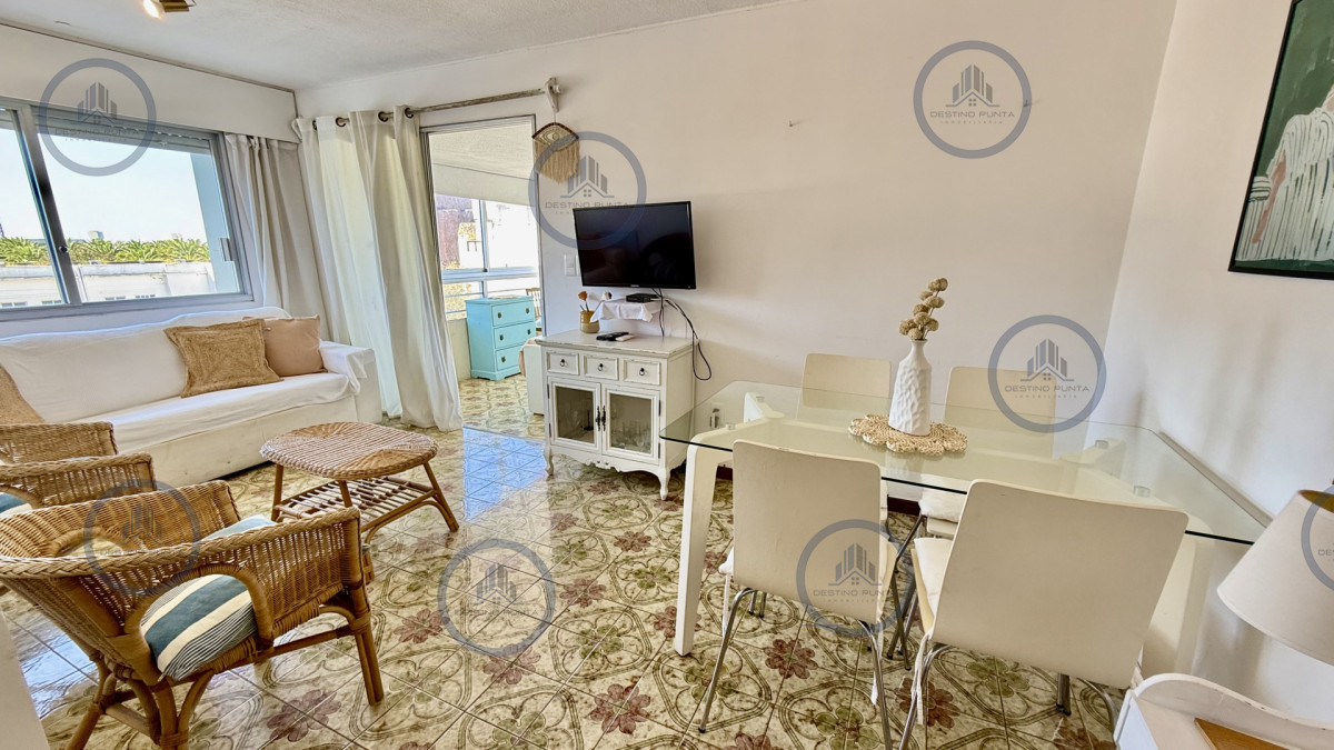 Apartamento ID.3132 - Apartamento en Península, 1 Dormitorio y Medio en Venta