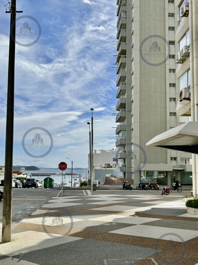 Apartamento ID.3132 - Apartamento en Península, 1 Dormitorio y Medio en Venta