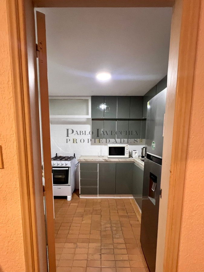 Apartamento ID.215 - Oportunidad 2 y medio dorms próximo al Puerto!