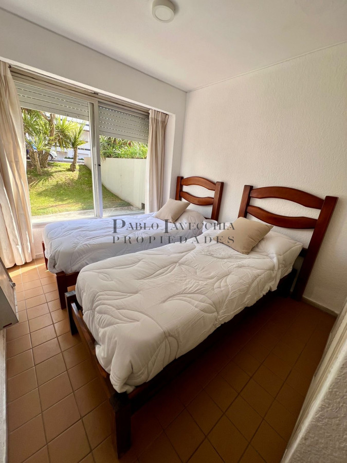 Apartamento ID.215 - Oportunidad 2 y medio dorms próximo al Puerto!