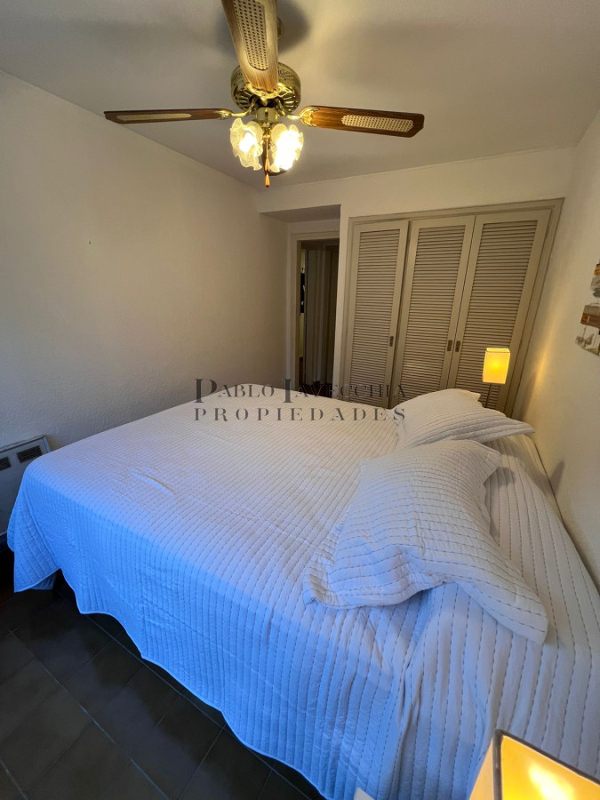 Apartamento ID.215 - Oportunidad 2 y medio dorms próximo al Puerto!