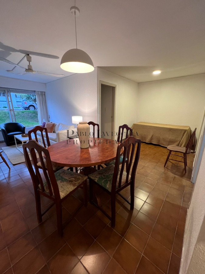 Apartamento ID.215 - Oportunidad 2 y medio dorms próximo al Puerto!