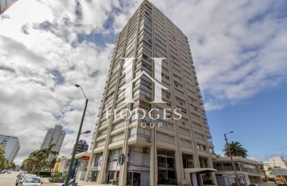 Apartamento ID.267 - Venta Apartamento TORRE VERONA - 2 dormitorios y medio