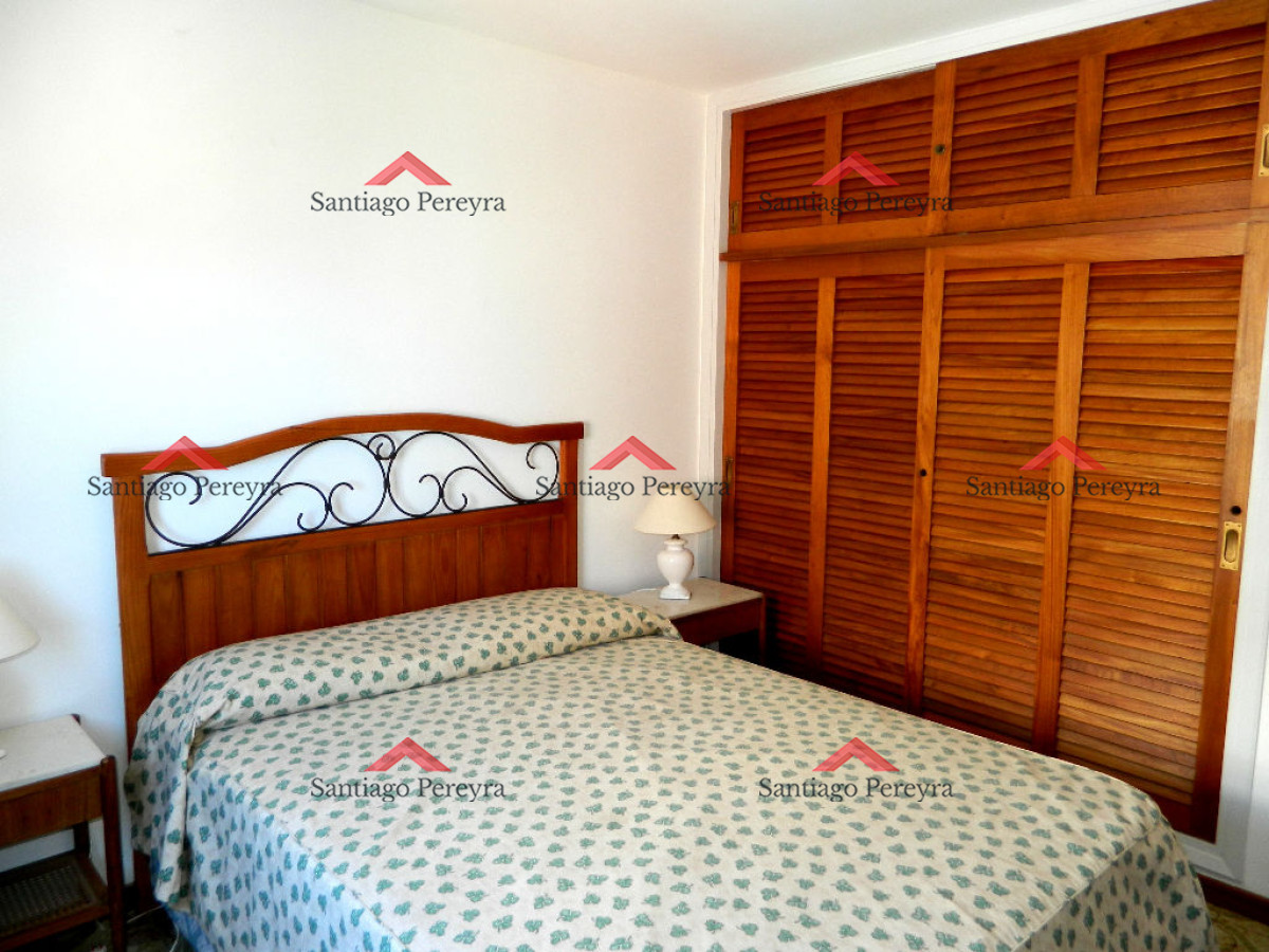 Apartamento ID.14762 - APTO 2 DORMS . PRÓXIMO AL PUERTO !!!  