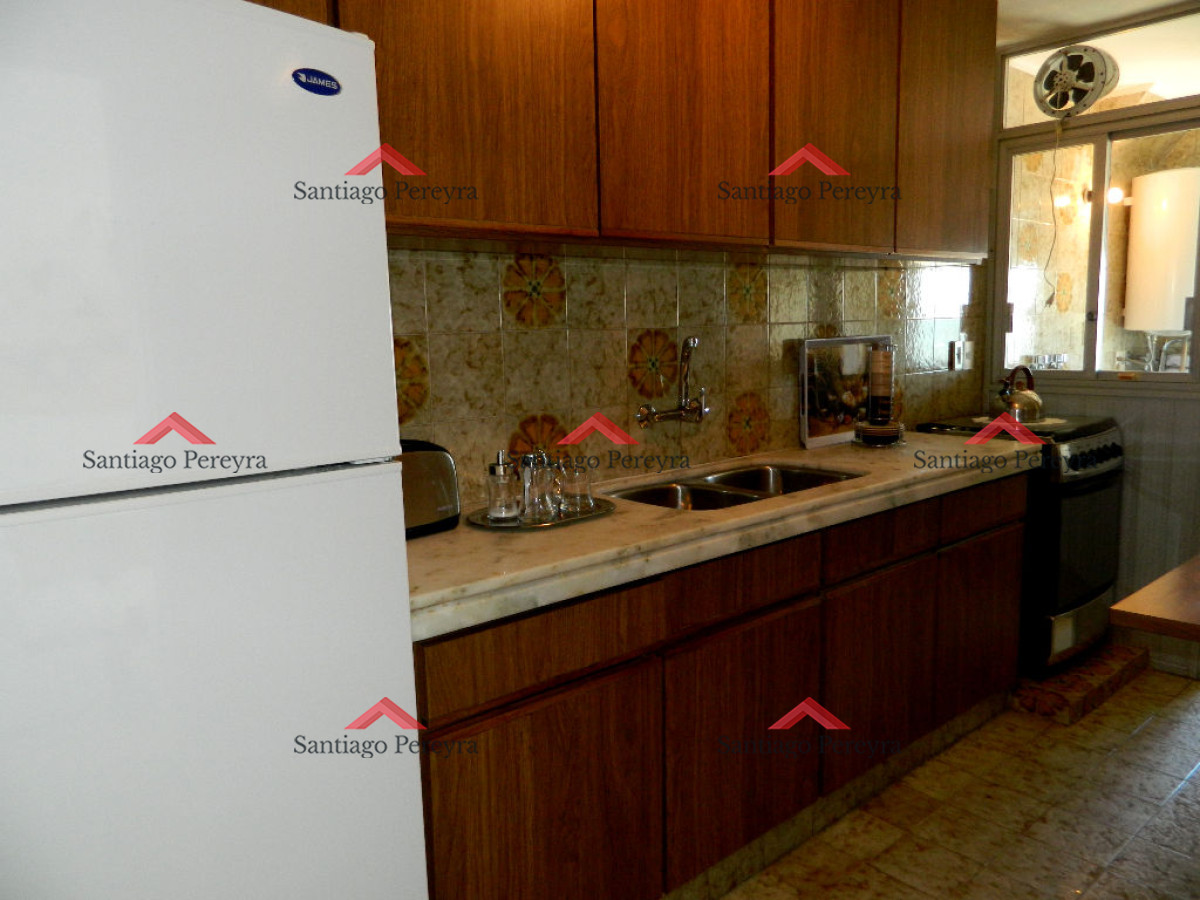 Apartamento ID.14762 - APTO 2 DORMS . PRÓXIMO AL PUERTO !!!  