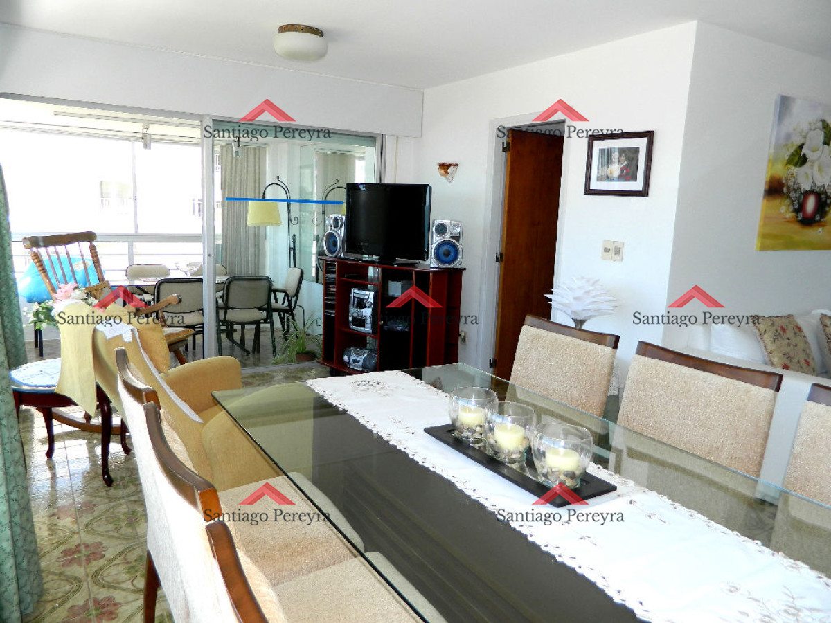 Apartamento ID.14762 - APTO 2 DORMS . PRÓXIMO AL PUERTO !!!  