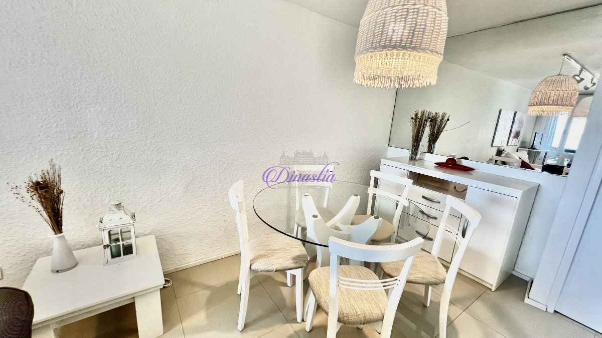 Apartamento ID.262 - Venta Apartamento 2 dormitorios en primera linea Playa Brava, Punta del Este.