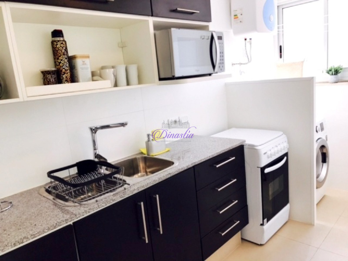 Apartamento ID.133 - Venta y Alquiler temporario Apartamento 2 dormitorios en Peninsula, Punta del Este
