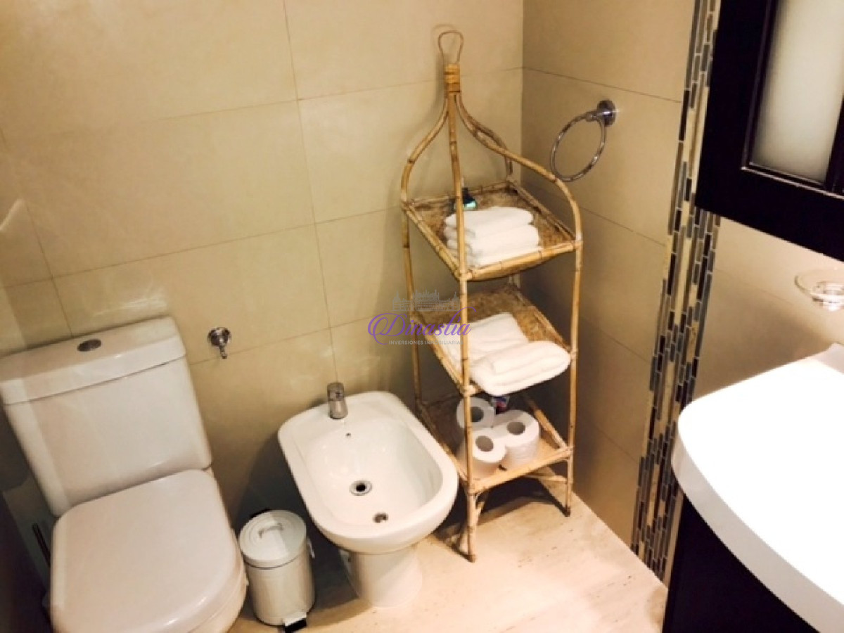 Apartamento ID.133 - Venta y Alquiler temporario Apartamento 2 dormitorios en Peninsula, Punta del Este