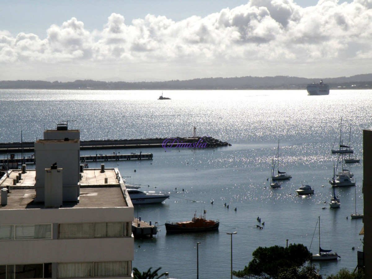 Apartamento ID.133 - Venta y Alquiler temporario Apartamento 2 dormitorios en Peninsula, Punta del Este