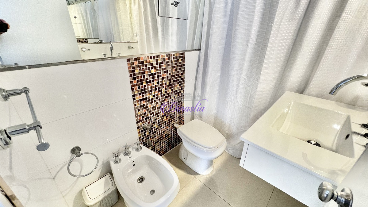 Apartamento ID.262 - Venta Apartamento 2 dormitorios en primera linea Playa Brava, Punta del Este.