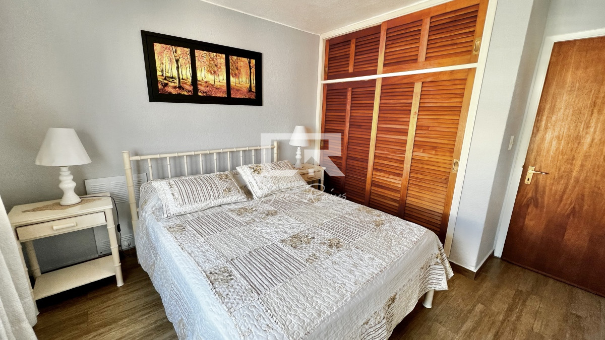 Apartamento ID.566 - Oportunidad reciclada en Torre Verona, 2 dormitorios, Vistas!!!