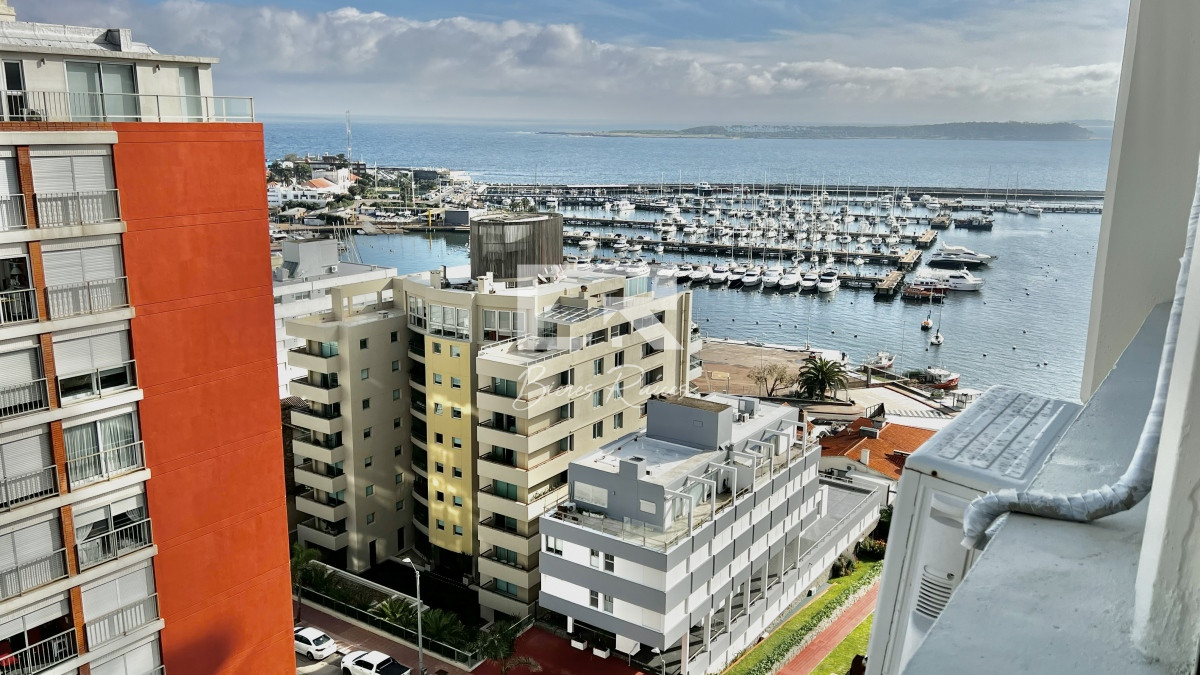 Apartamento ID.566 - Oportunidad reciclada en Torre Verona, 2 dormitorios, Vistas!!!