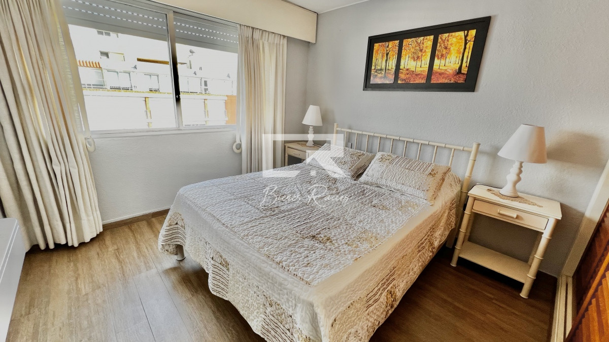 Apartamento ID.566 - Oportunidad reciclada en Torre Verona, 2 dormitorios, Vistas!!!