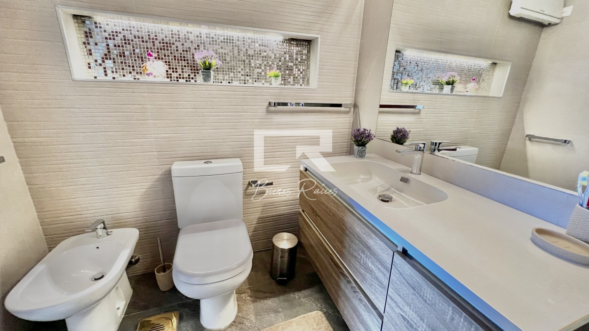 Apartamento ID.566 - Oportunidad reciclada en Torre Verona, 2 dormitorios, Vistas!!!