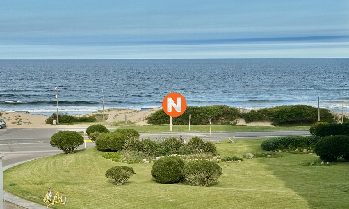 Apartamento Ref.225071 - FRENTE A LA PLAYA !!!