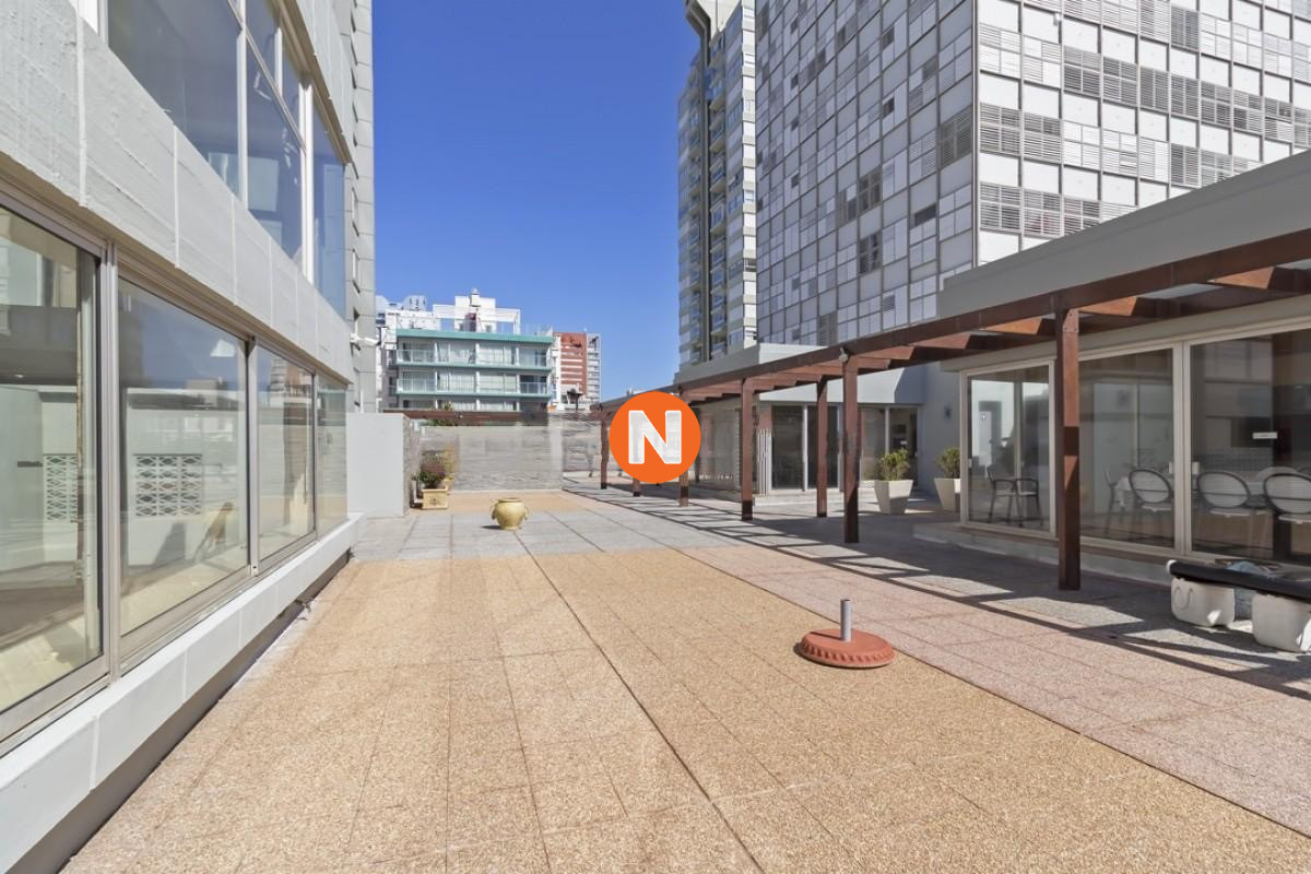 Apartamento Ref.225256 - Apartamento en Peninsula, 3 dormitorios *