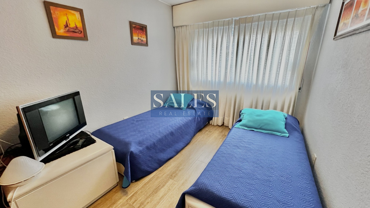 Apartamento ID.1343 - Oportunidad reciclada en Torre Verona, 2 dormitorios, Vistas!!!
