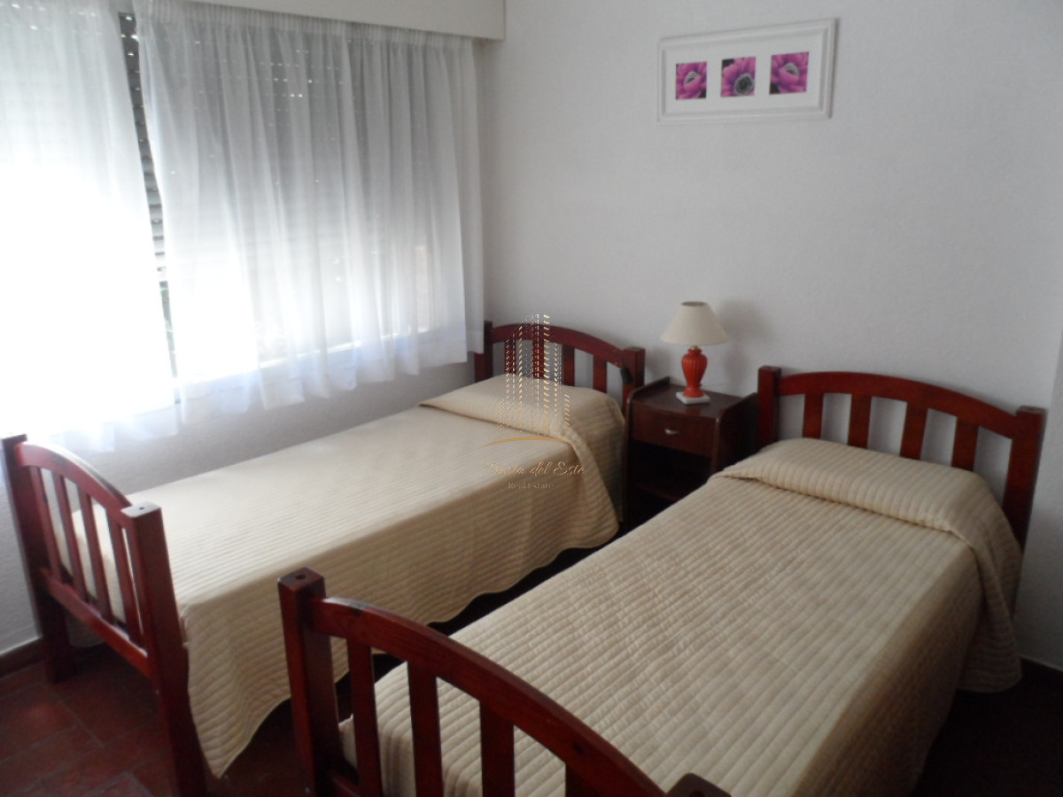 Apartamento ID.400 - APARTAMENTO EN VENTA EN PUNTA DEL ESTE A 200 METROS DE PLAYA MANSA!