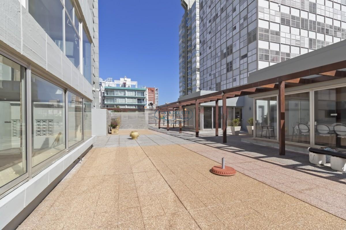 Apartamento ID.59 - Apartamento en venta de 3 dormitorios en Punta del Este