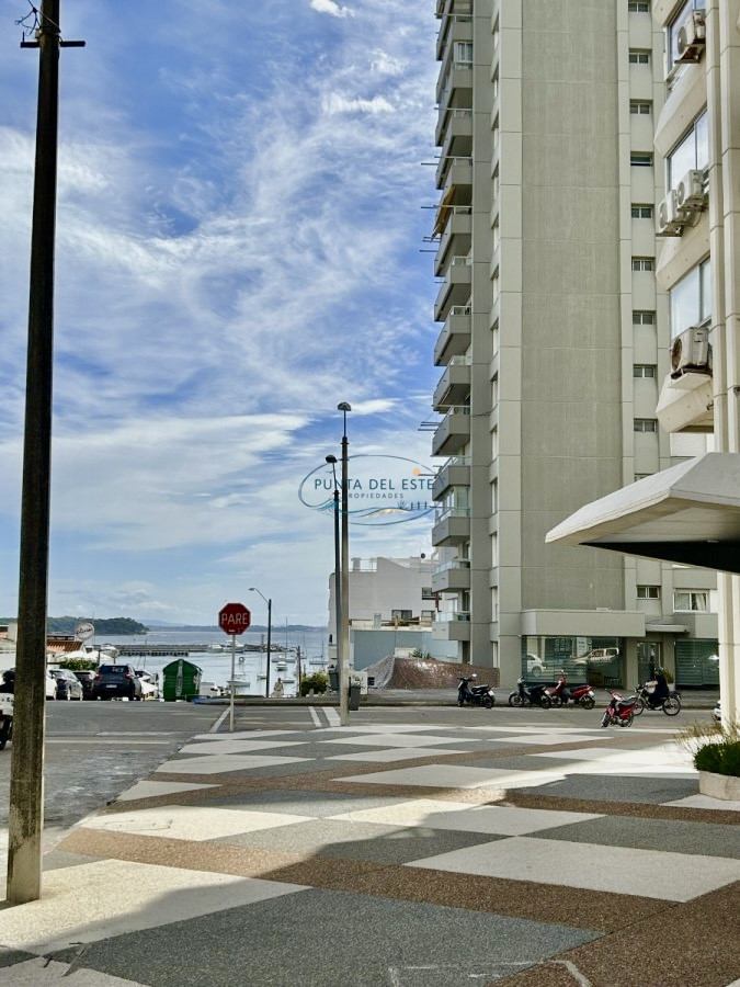 Apartamento ID.54 - Apartamento en venta de 2 dormitorios en Punta del Este