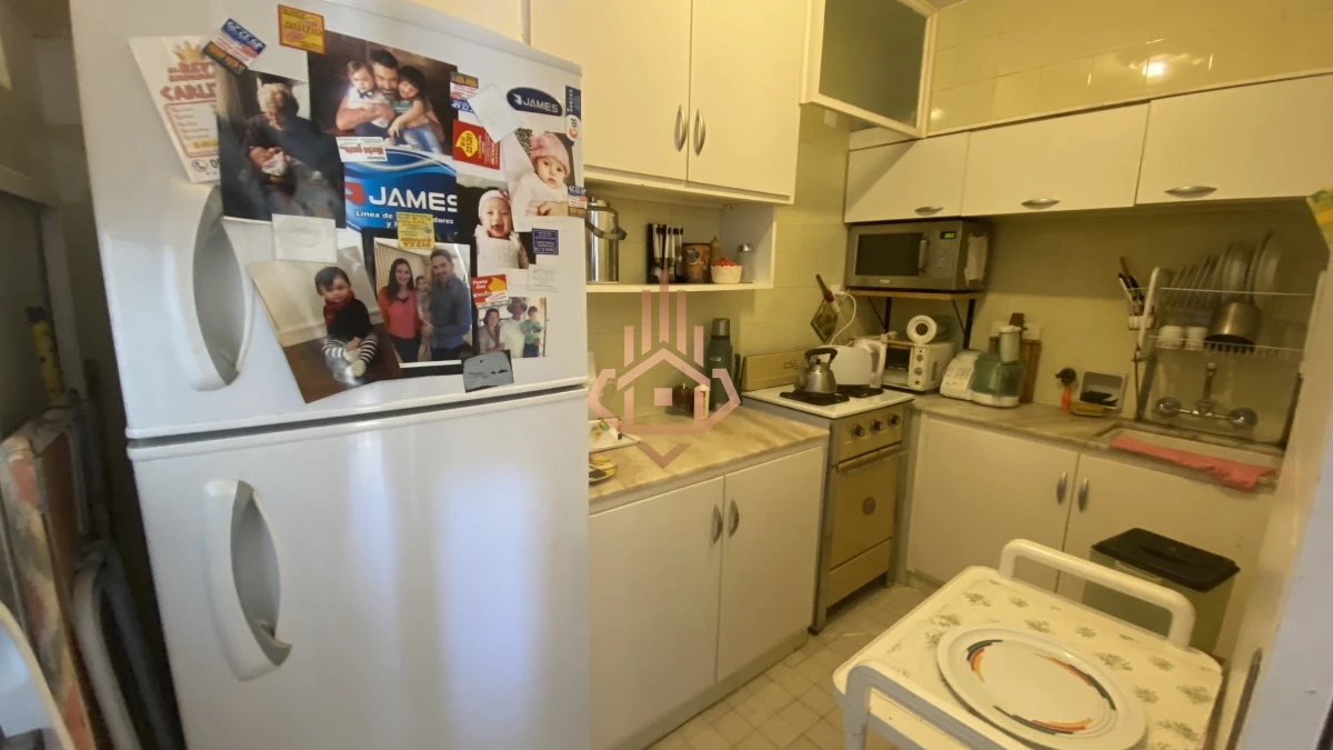 Venta apartamento de 1 dormitorio; cerca del puerto