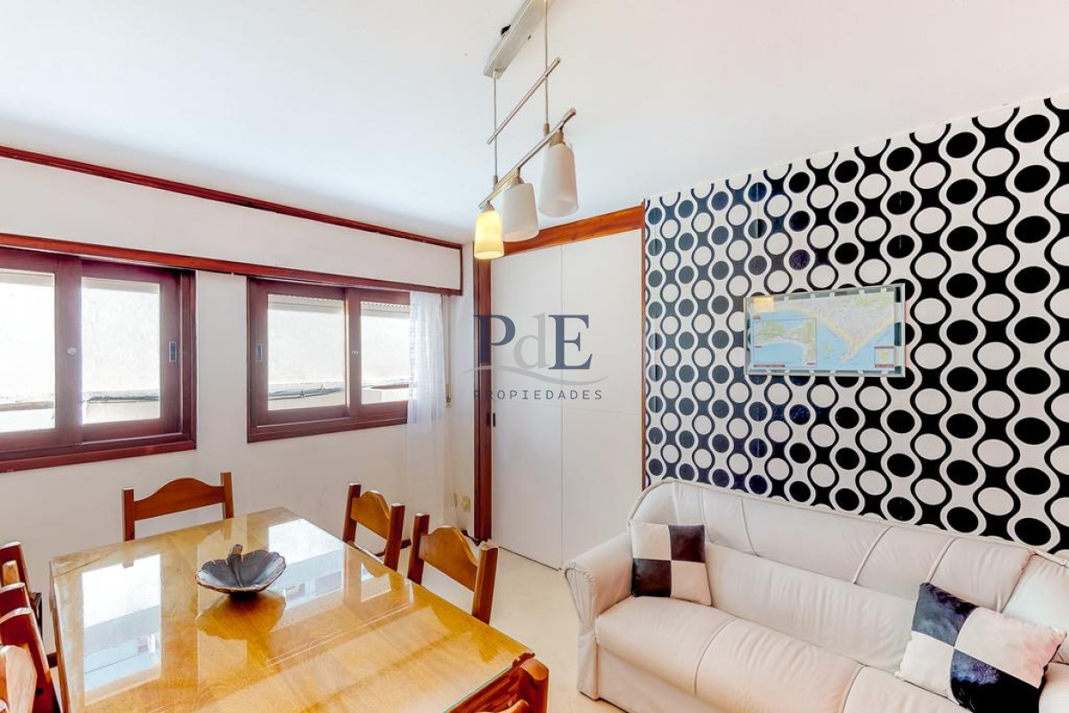 A 30 MTS DEL PUERTO !!!!    - Imagen 1