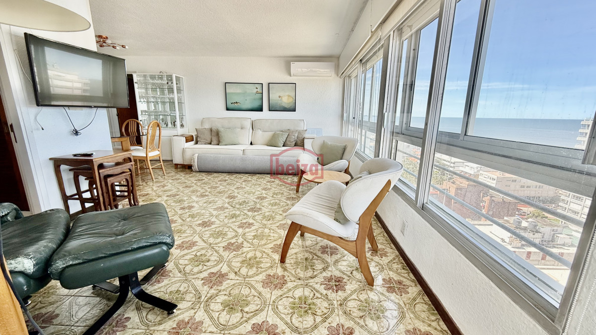 Apartamento ID.166941/Apartamento-de-dos-dormitorios-en-venta-en-Punta-del-Este - IMPERDIBLE !!! Apartamento en Peninsula, 2 dormitorios *