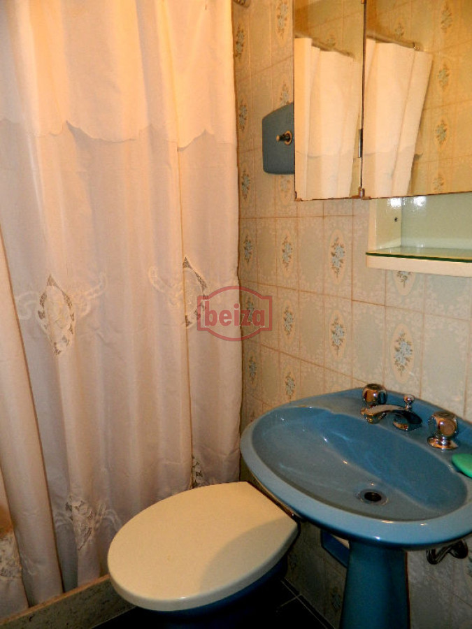 Apartamento ID.166530/Apartamento-de-3-dormitorios,-con-parrillero-y-estufa,-cerca-del-mar,-Punta-del-Este- - APTO 2 DORMS . PRÓXIMO AL PUERTO !!!  