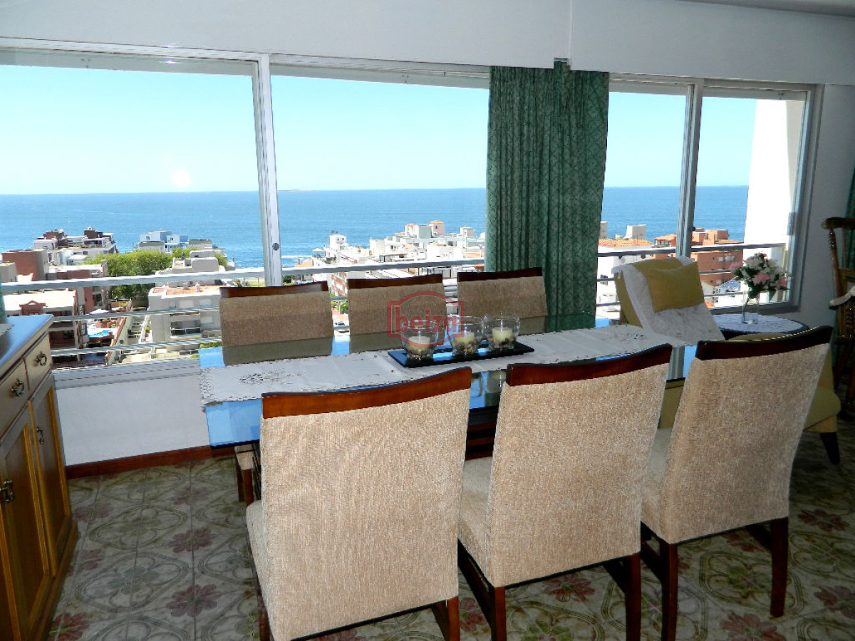 Apartamento ID.166530/Apartamento-de-3-dormitorios,-con-parrillero-y-estufa,-cerca-del-mar,-Punta-del-Este- - APTO 2 DORMS . PRÓXIMO AL PUERTO !!!  