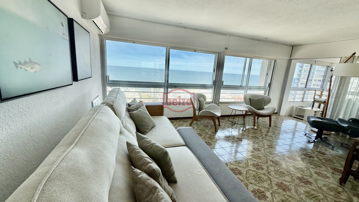 Apartamento ID.166941/Apartamento-de-dos-dormitorios-en-venta-en-Punta-del-Este - IMPERDIBLE !!! Apartamento en Peninsula, 2 dormitorios *