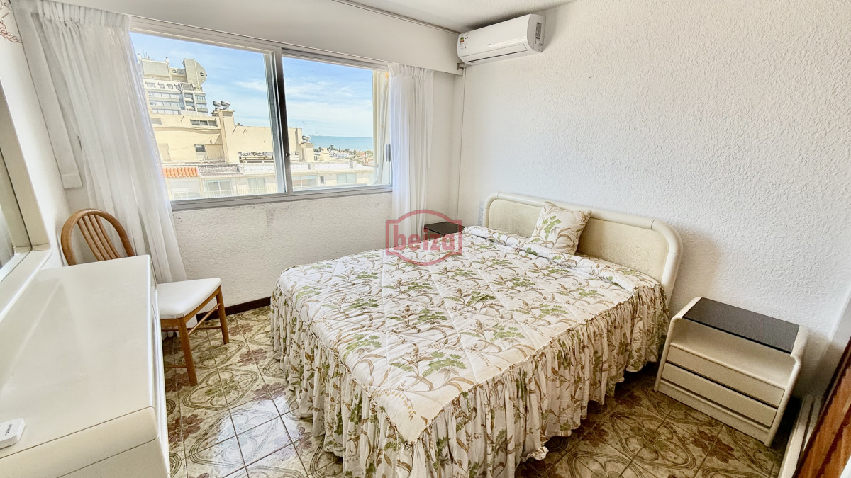 Apartamento ID.166941/Apartamento-de-dos-dormitorios-en-venta-en-Punta-del-Este - IMPERDIBLE !!! Apartamento en Peninsula, 2 dormitorios *