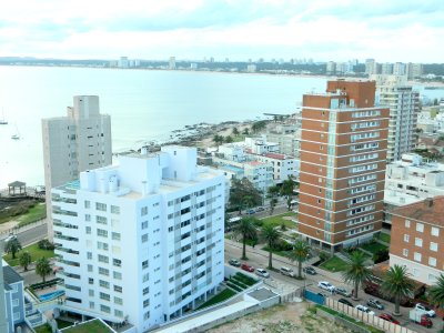 Apartamento en Peninsula, 3 dormitorios * - IVP6470A