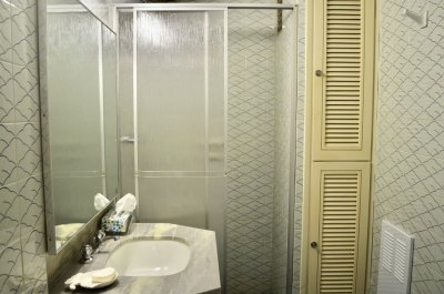 VILLA D ESTE - 2 dorms y servicio - IVP6495A