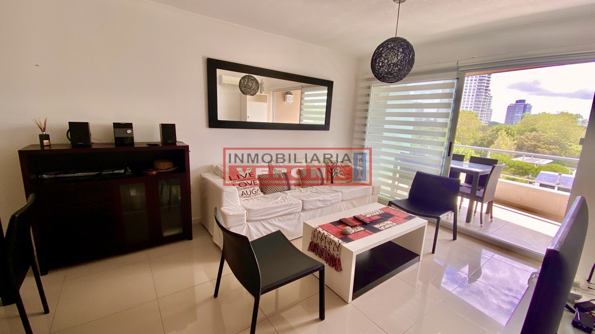 Hermoso Apto 1 dorm a 300mts Playa Brava - IVP7310A